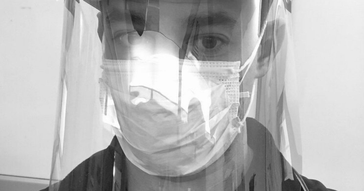 Medico ebreo si trova a curare un paziente neonazista in fin di vita: “Non ho provato nessuna compassione per lui”