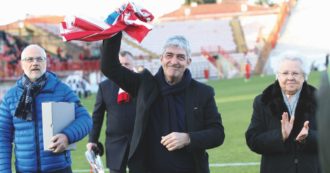 Copertina di “Io dietro la rete del campo da calcio, scopro un ventenne già fuoriclasse”