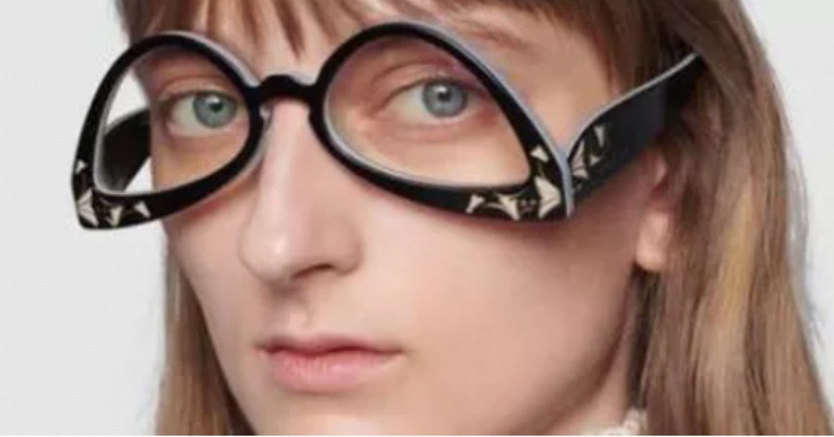 Gucci lancia gli occhiali da vista “al contrario” in vendita 513 euro: “Ma perché?”