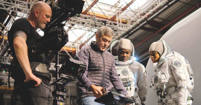 Copertina di Anche Clooney cede al fascino dello Spazio: sesta regia per lui, ma era buona la prima
