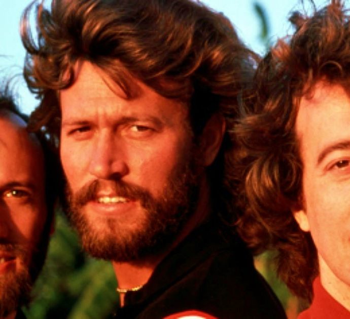 The Bee Gees, non fu solo la Febbre del sabato sera. Il documentario sui fratelli Gibb colma un vuoto imbarazzante