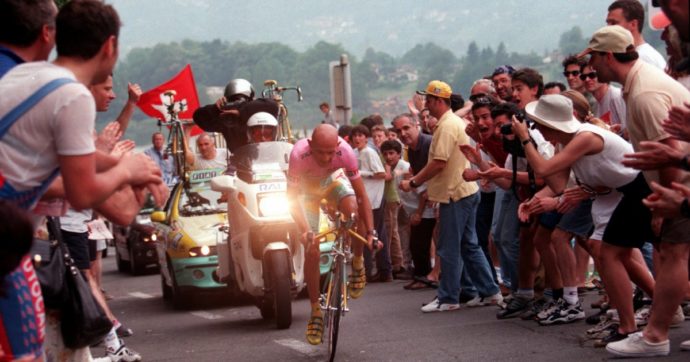 Copertina di Fuori dal Giro: ecco perché l’Italia ha perso la maglia rosa