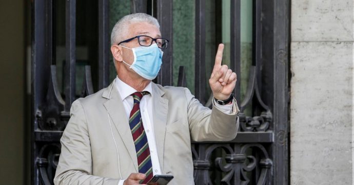 Governo, Nicola Morra: “In molti fanno solamente finta di appoggiare Conte”