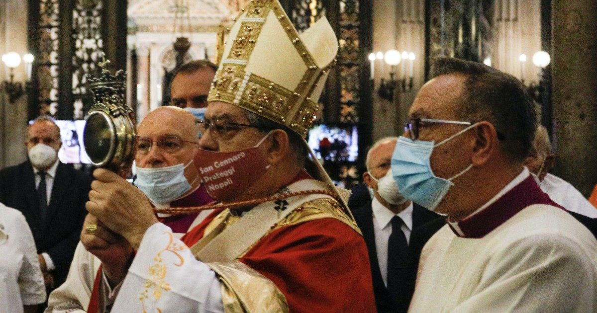 Ecco cosa è accaduto quando il sangue di San Gennaro non si è sciolto