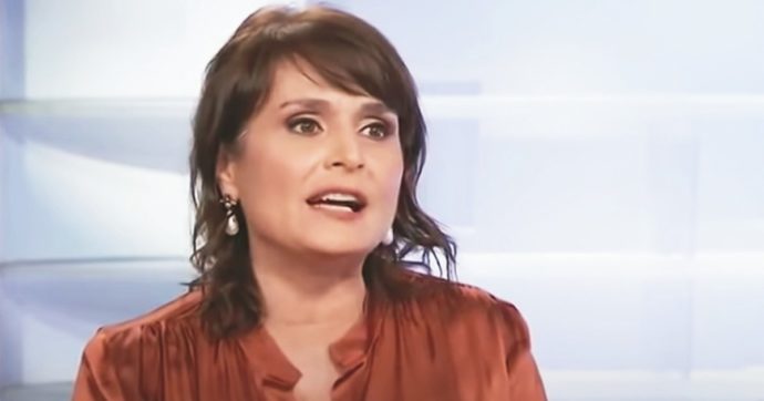 Copertina di Intervista all’immunologa Antonella Viola: “Sul Covid bene la scienza, meno i suoi divulgatori tv”