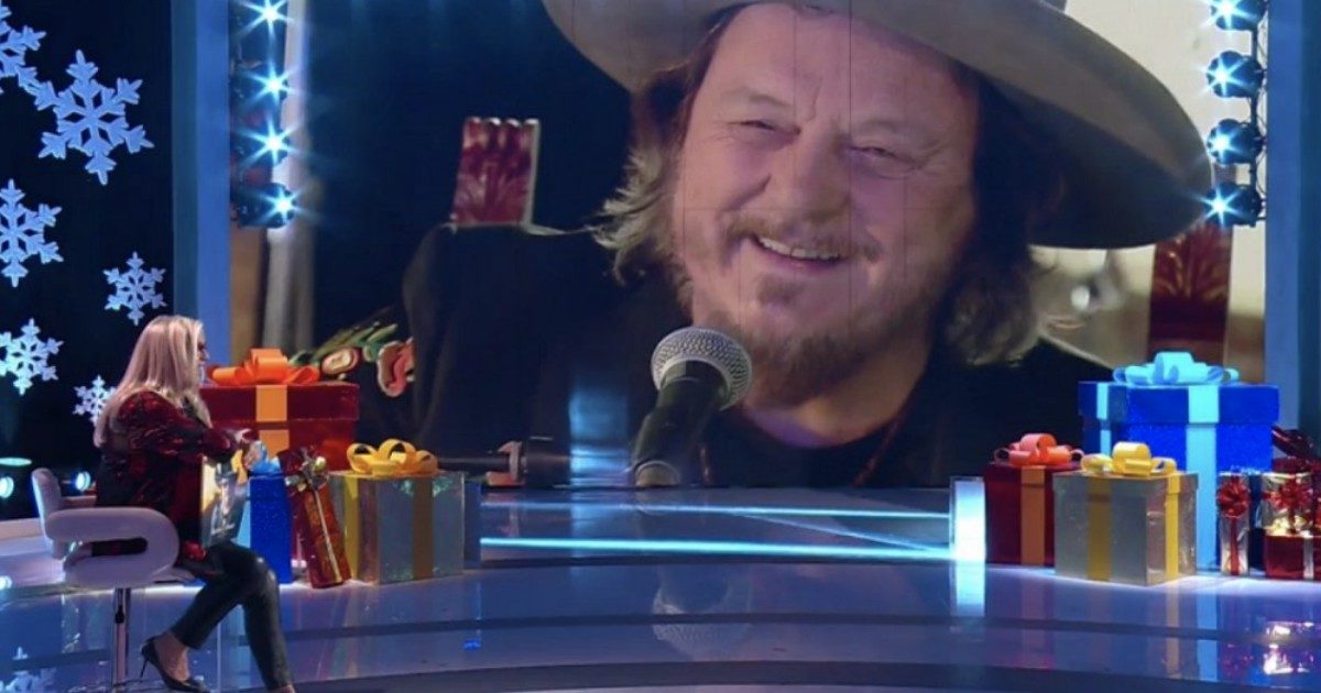 Domenica In, Zucchero a Mara Venier: “Se è bionda, caricala sul furgone”