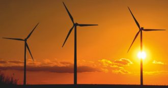 Copertina di Oggi i “green bond” ripuliscono i colossi. Ma non l’ambiente