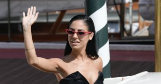 Copertina di Giulia De Lellis: “Ci sono dei corrieri ladri. Mi arrivano pacchi vuoti”