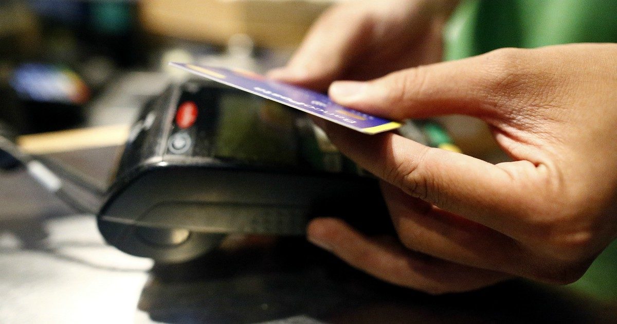 Cashback Natale, oltre 5,8 milioni di iscritti e rimborsi per 222 milioni. “Successo oltre le previsioni per l’incentivo alla moneta elettronica. Ora via al 2° step”