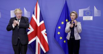 Copertina di Brexit, fonti vicine ai negoziati: “Possibile un accordo tra Londra e Bruxelles entro questa sera”