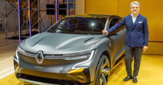 Copertina di Renault, il piano di De Meo. Meno modelli e più tecnologia, a braccetto con Nissan