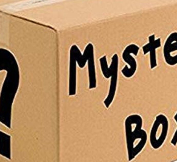 Cosa sono le “mystery box” e perché stanno spopolando tra i giovani