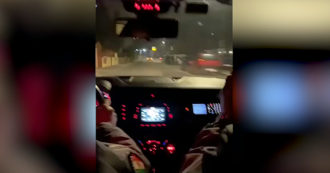 Copertina di Roma, inseguimento da brividi: Alfa Giulietta della polizia alla caccia dei ladri sulla Lancia Delta rubata. Il video