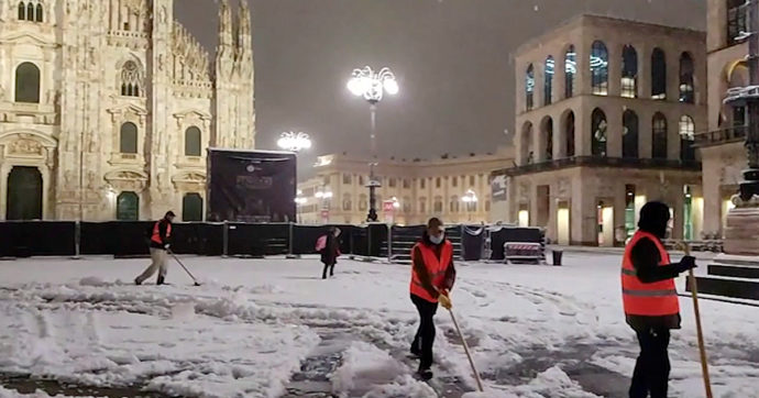 Arriva Burian Torino Innevata In 40 Immagini Corriere It