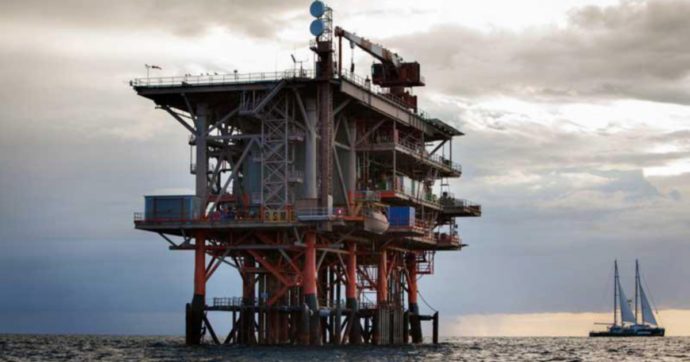 Il M5S: “A breve un altro testo per dare lo stop alle trivellazioni”