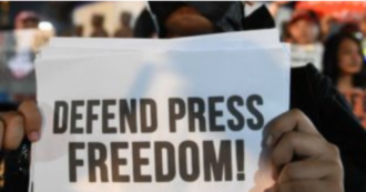 Copertina di Nel 2020 sono stati uccisi 50 giornalisti in tutto il mondo. Il report Rsf: “Con il Covid quadruplicati gli arresti dei cronisti”