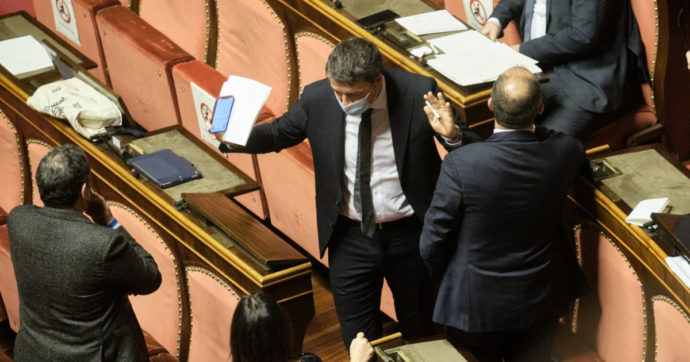 Approvata al Senato la legge di bilancio 2021. Renzi: “Governo come una bici, sta in piedi se si muove”. Oggi decreto con correzioni