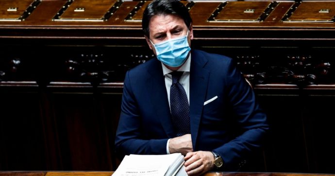 Conte il più popolare di sempre nell’ora buia della Repubblica