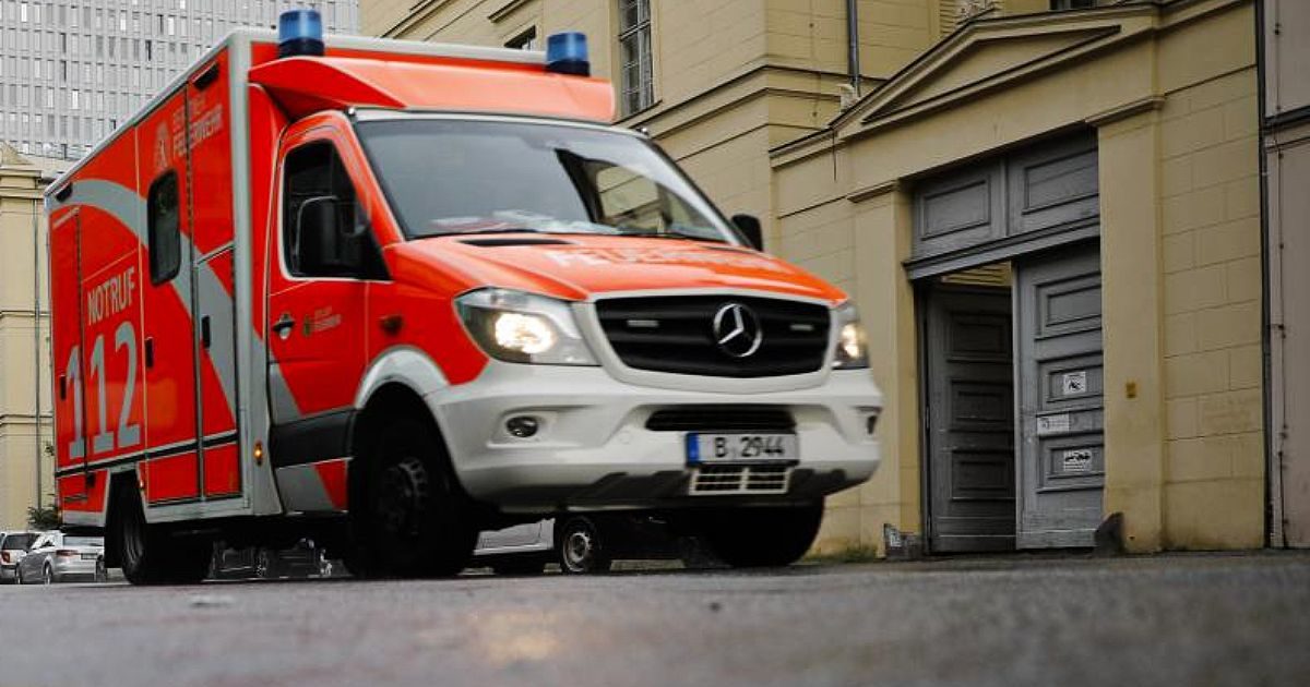 Lascia il figlio di 5 anni a casa senza riscaldamento per andare a farsi la tinta ai capelli: il bimbo muore per ipotermia