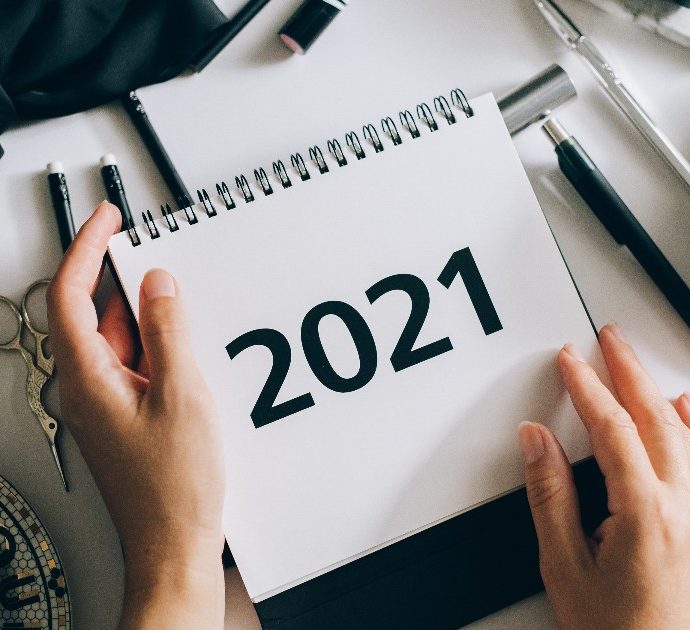 Calendario 2021, ci aspetta un anno senza ponti né weekend lunghi: ecco quando cadono tutti i giorni festivi