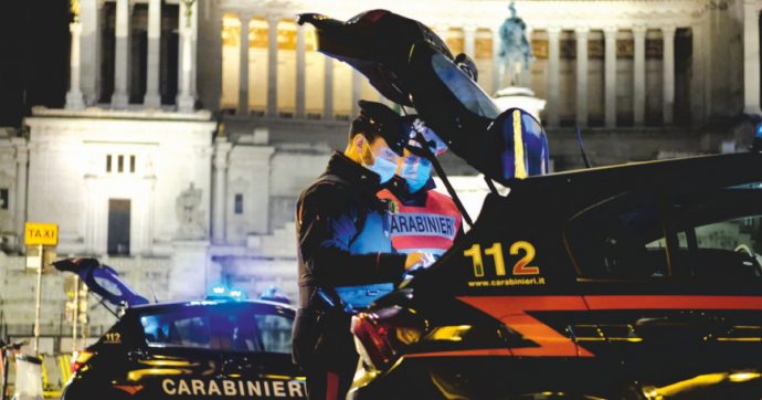 Gli irriducibili del veglione: 1.347 multe a Capodanno