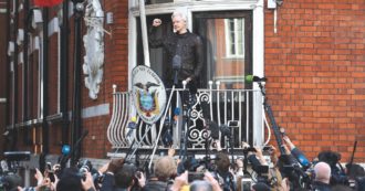 Wikileaks, il direttore al Fatto: “Se estradano Assange negli Usa sarà la morte della libertà di stampa”