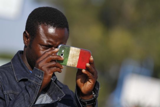 Un episodio ogni due giorni: italiani, popolo di intolleranti (e spesso razzisti)