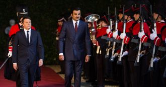 Copertina di Renzi giubila per la fine dell’embargo in Qatar: “In quella zona del mondo si scrive la storia”. La sua parla di rolex, gettoni e affari degl’emiri