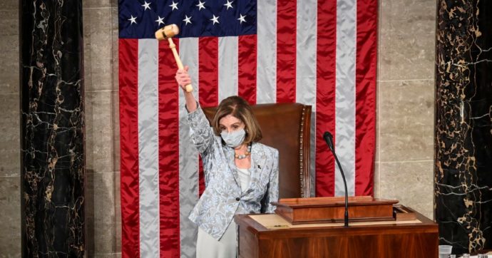 Dem, altro che volti nuovi: Pelosi resta incollata alla poltrona