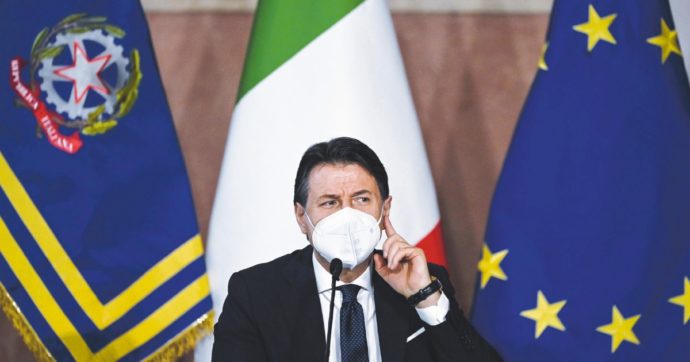 Recovery, martedì si vota il piano. Con o senza le ministre renziane