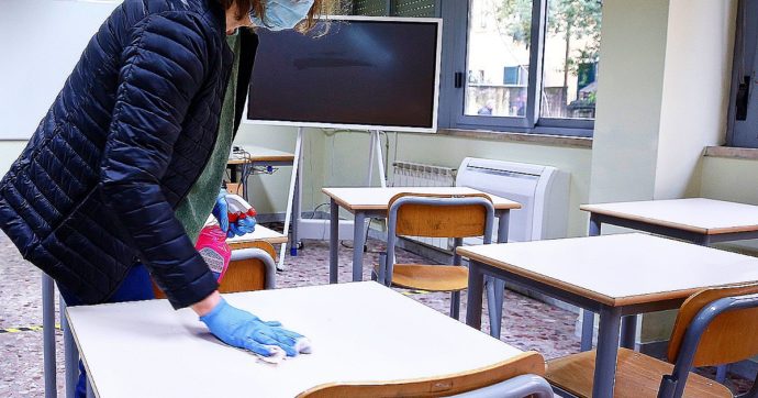 Scuola, 229 positivi in una settimana tra docenti e alunni degli istituti  di lingua tedesca in Alto Adige: 833 persone in quarantena - Il Fatto  Quotidiano