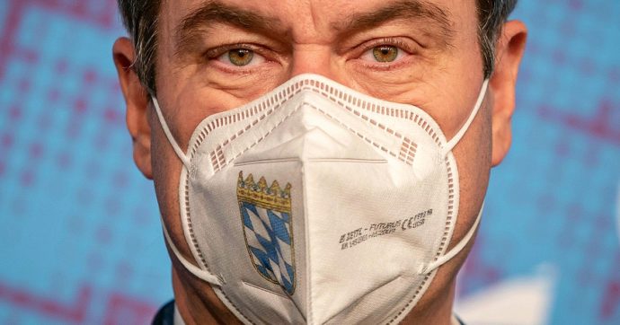 La Baviera introduce l’obbligo di mascherina Ffp2 sui mezzi pubblici e nei negozi