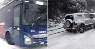 Copertina di Neve in Sardegna, bus di linea bloccato nel Nuorese: un fuoristrada di passaggio arriva in soccorso – Video