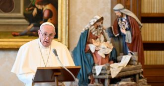 Copertina di Il Papa: “Donne all’altare anche per dare l’ostia”