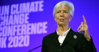 Copertina di Lagarde: “Fare presto per l’ attuazione dei piani di ripresa”. La Bce chiede anche più regole per il bitcoin