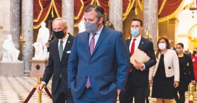 Il 14° emendamento: via “soft” per disfarsi del tycoon eversivo