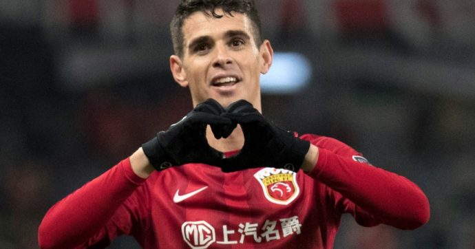 Cina, la nazionale rimane scarsa e il Partito comunista chiude i rubinetti ai club: tetto salariale e fuga dei campioni stranieri