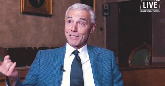 Anticorpi monoclonali in Italia, l’Aifa dà il via alla sperimentazione. La svolta dopo l’inchiesta del Fatto sul “trial mancato”