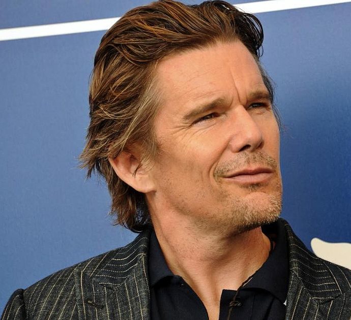 Ethan Hawke diventa cattivo per Disney, il salto carpiato dell’attore di Prima dell’Alba e L’attimo fuggente