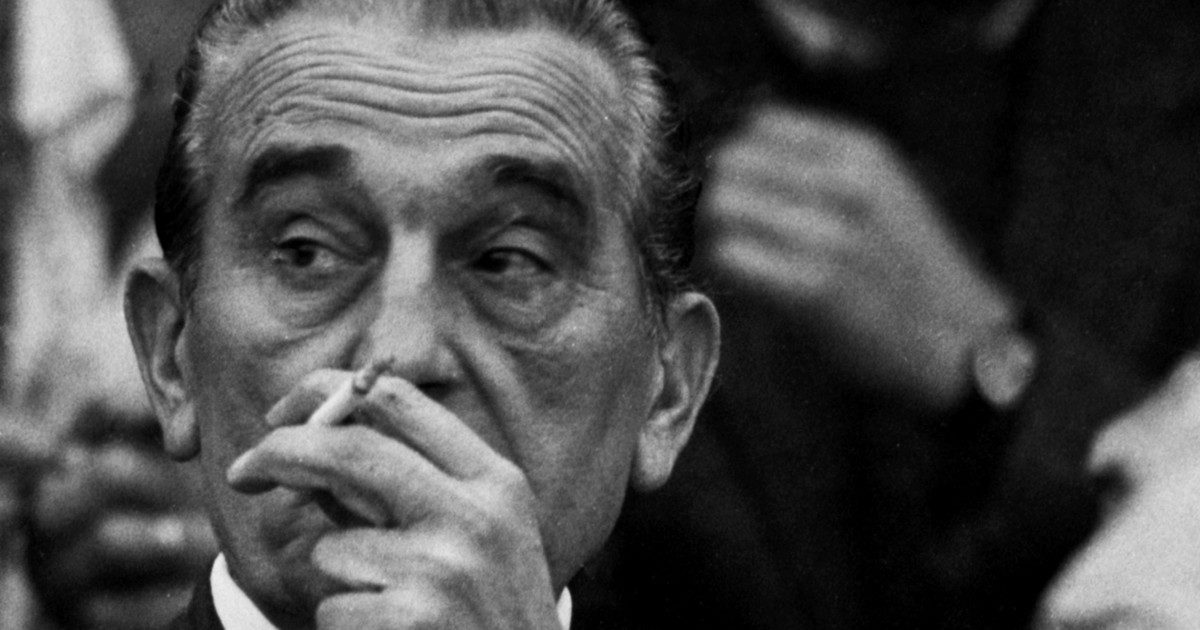 Trenta anni fa moriva Dino Viola. Primo scudetto, rivalità con la Juve, amore-odio con la curva: storia del patron che ha fatto grande la Roma