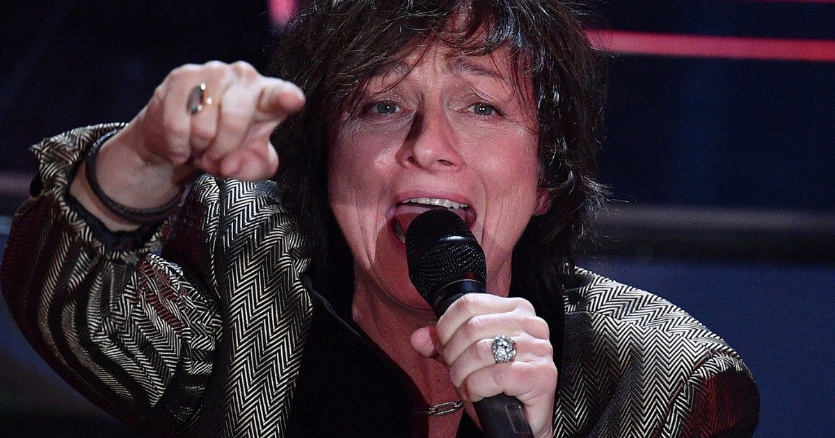 Gianna Nannini: “Ho combattuto il lockdown col vino, ora sono ascetica come una suora. Perdo chili che è una meraviglia”