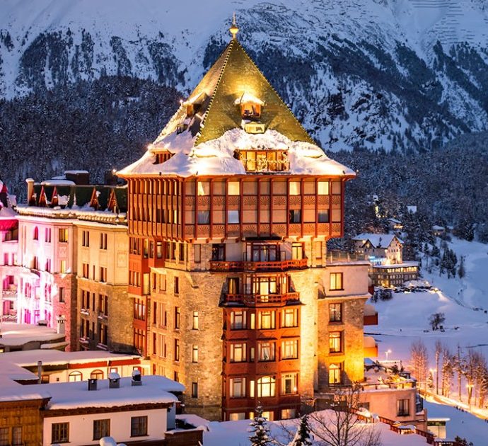 Sankt Moritz, in quarantena il Badrutt Palace e il Kempinski: spendereste 10mila euro al giorno per restare blindati nella vostra suite?