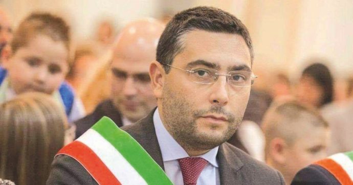 Rosarno, ai domiciliari il sindaco di FI: voto di scambio. “Boss decise lista e programma”