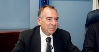 Copertina di Chi rimpiange i Servizi del passato: 30 anni di traffici, scandali, reati