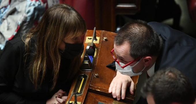 Senato, sulle misure anti-Covid prima capriola di Iv. “Astensione sulle pregiudiziali. Decreto limita in modo incongruo la libertà personale”