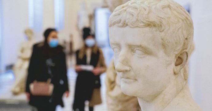 Copertina di A volte ritornano: i musei. dagli Uffizi a Pompei