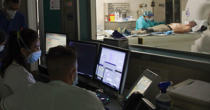 Mancano i soldi: 1,6 mln di famiglie tagliano del tutto le spese sanitarie