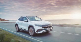 Copertina di EQA, il suv “strategico” di Mercedes
