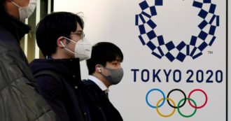 Copertina di Regole ferree per le Olimpiadi di Tokyo: niente socializzazione, no stretta di mano e abbracci, ma 150 mila preservativi gratis