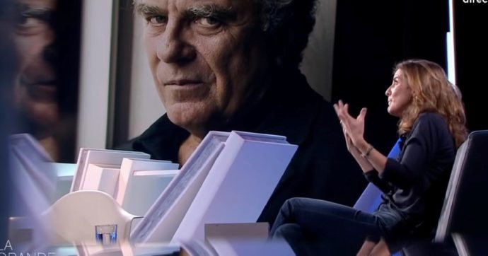 Scandalo incesti, il gemello della Kouchner denuncia il patrigno: “Stuprato da Duhamel”